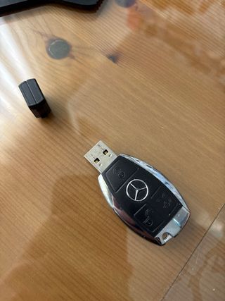 USB Llave Mercedes-Benz 
