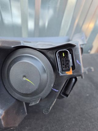 FARO IZQUIERDO CITROEN C-ELYSEE 2013