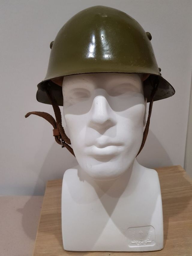 Casco M-36 ejército popular bulgaro