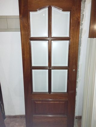 Puertas de madera maciza
