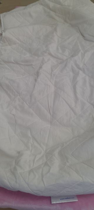 Cubre colchón cuna blanco