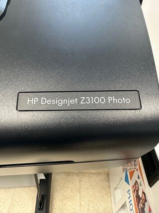 Plotter HP Designjet Z3100 Negro/Gris
