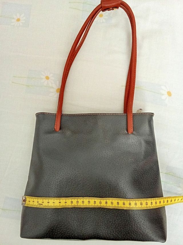 Bolso Negro y Marrón