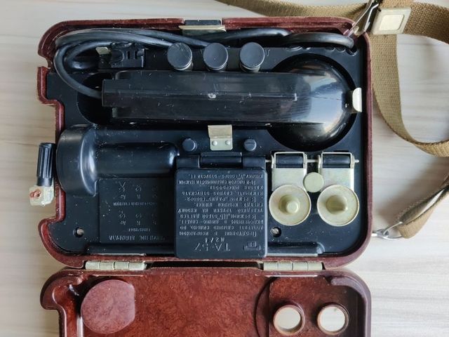 Antiguo teléfono militar TA-57 Soviético.