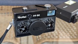 Rollei 35 SE Cámara Analógica Negra