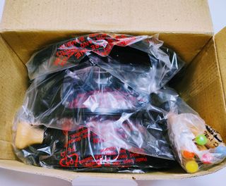 Set fondue negro con tenedores y accesorios