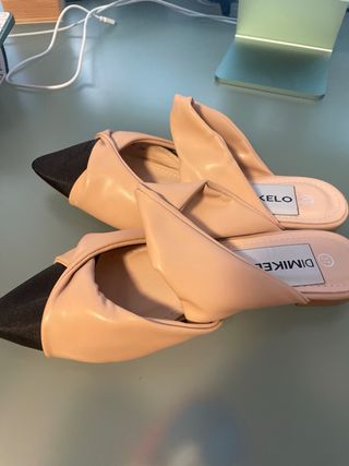 Zapatos DIMIKEL Beige y Negro