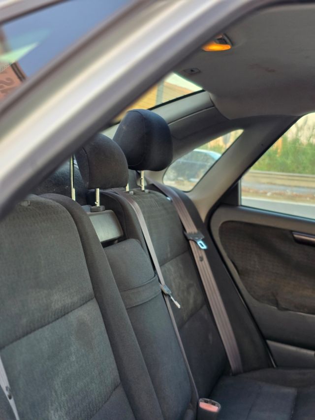 Volvo S40 1.8 122CV 1 AÑO DE GARANTÍA