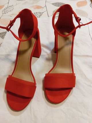 Sandalias Bershka Rojas Talla X