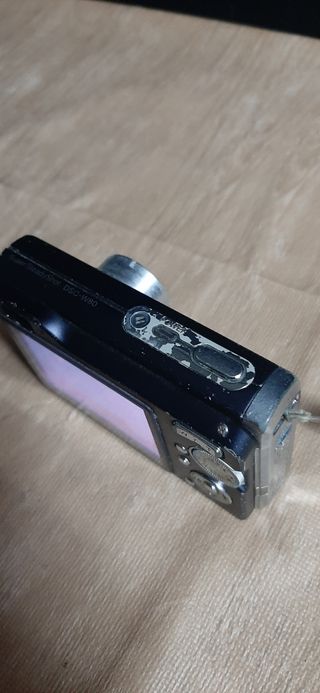 Cámara Sony Cyber-shot 7.2 MP Full HD