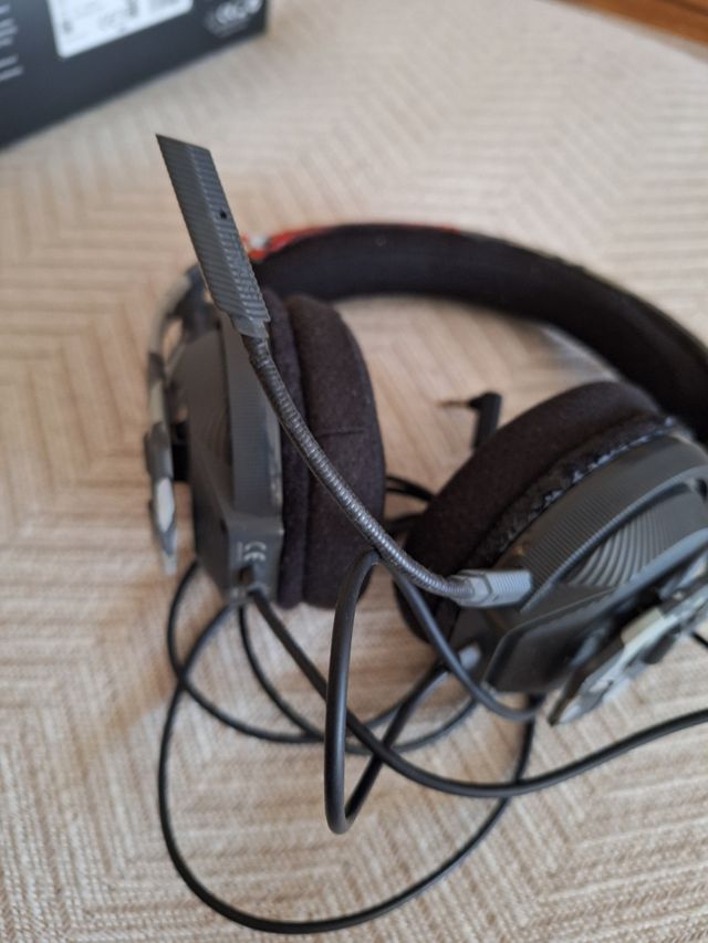 Auriculares Plantronics RIG 400HS PS4 Camuflaje