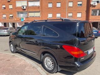 SsangYong Rodius 2009