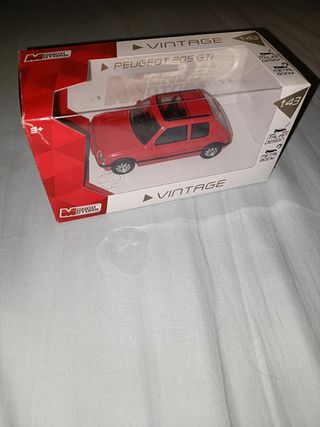 Modello Peugeot 205 GTI scala 1:43