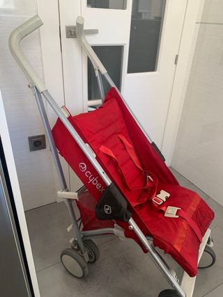Silla de paseo Cybex roja