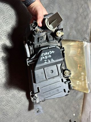 Faro Izquierdo Skoda Fabia I (2002)