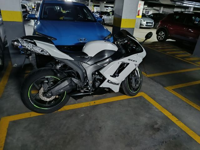 Kawasaki Ninja ZX6R 2008