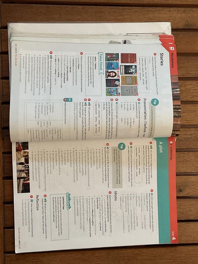 Out & About bachillerato ISBN 9788490368060