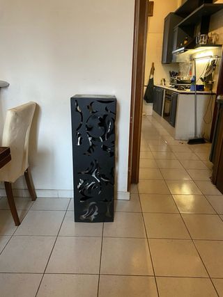 Colonna decorativa design nero