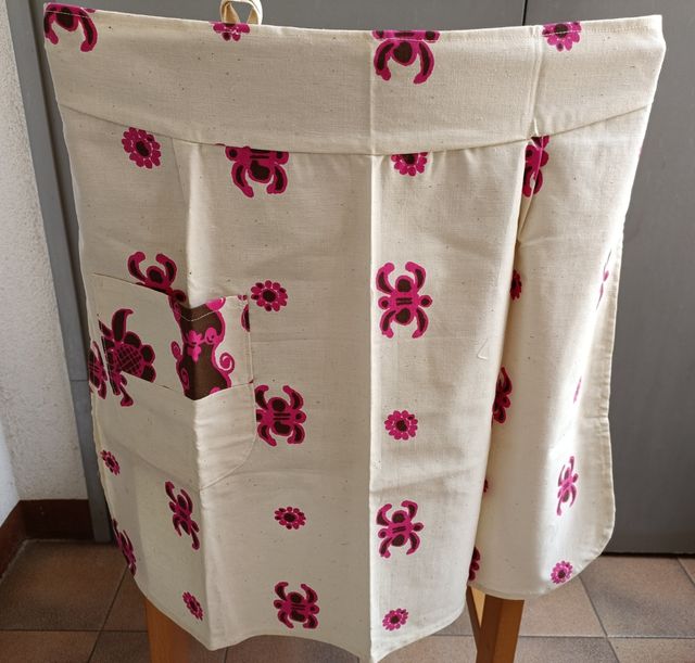 Davantal de cuina. Delantal de cocina con estampad