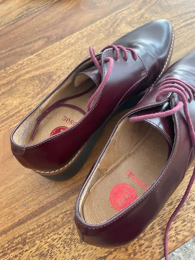 Zapato de cordones mujer Lesoc burdeos