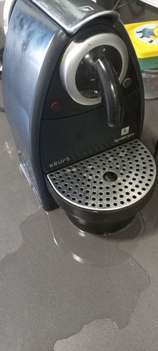 Nespresso cafetera pero LEER Krups