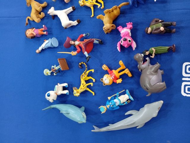 Lote de muñecos PVC