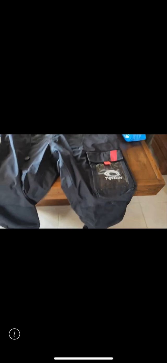 Traje Seco TYPHOON - Muy Poco Uso en su funda