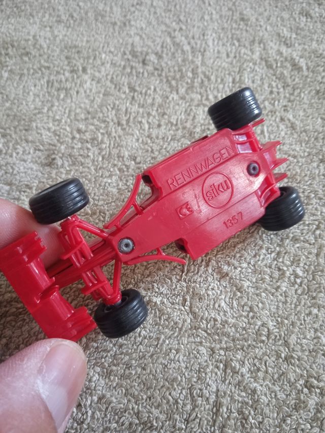 Rennwagen F1 Siku