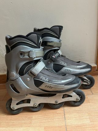 Patines en línea FILA
Talla 45 (USA) - 10,5 (UK)