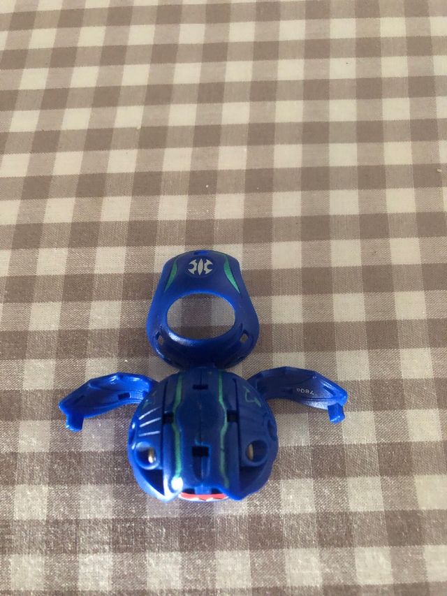 Bakugan blu con ali