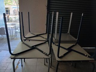Gangazo Terraza 44 sillas negras y 11  mesas