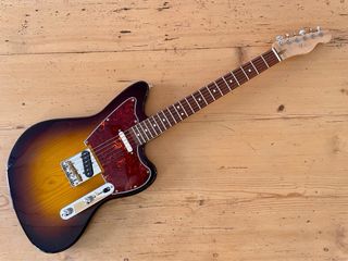 Guitarra tipo Telecaster Offset Hecha a Mano