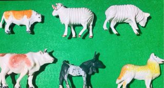 Lote 27 animales de plástico