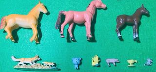 Lote 27 animales de plástico