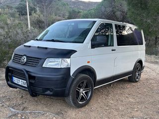Volkswagen Transporter T5 2004