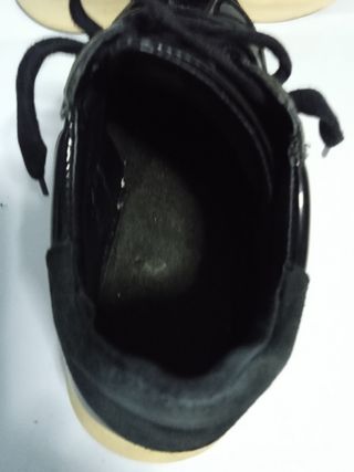 Zapatillas negras charol