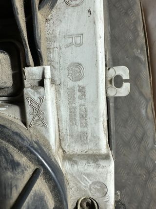 Faro Derecho Skoda Octavia 2002