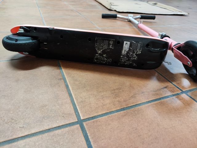 Patinete Eléctrico Infantil Rosa