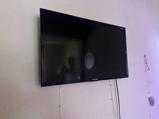 Televisor Thomson Negro 28 pulgadas