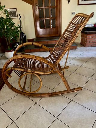 Sedia a dondolo vintage vimini/rattan