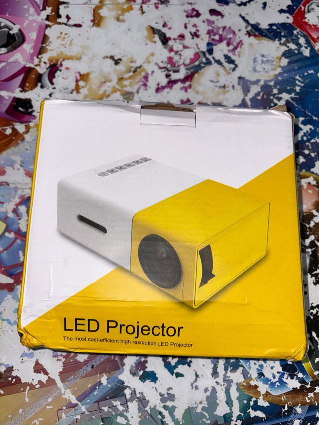 Mini Proyector LED Meer