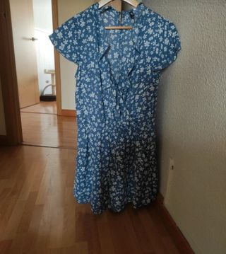 Mono floral azul y blanco
