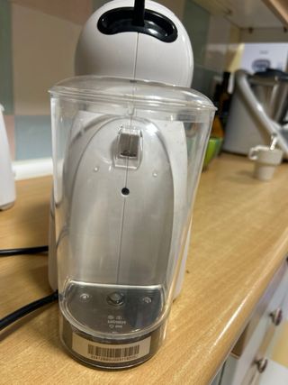 Cafetera Dolce Gusto Krups Blanca + soporte cápsul