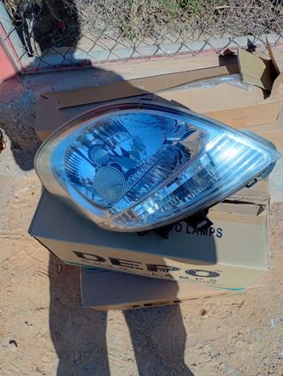 Faro delantero DEPO
RENAULT PARTNER 