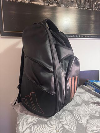 Paletero Adidas Multigame Negro/Cobre de piel. 