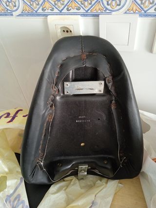 Asiento Harley Sportster