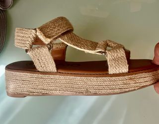 Sandalias Chika Beige y Marrón Mujer