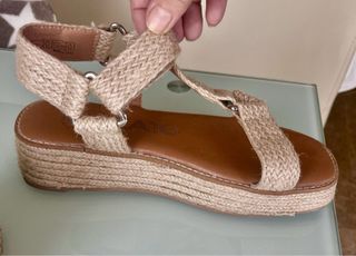 Sandalias Chika Beige y Marrón Mujer