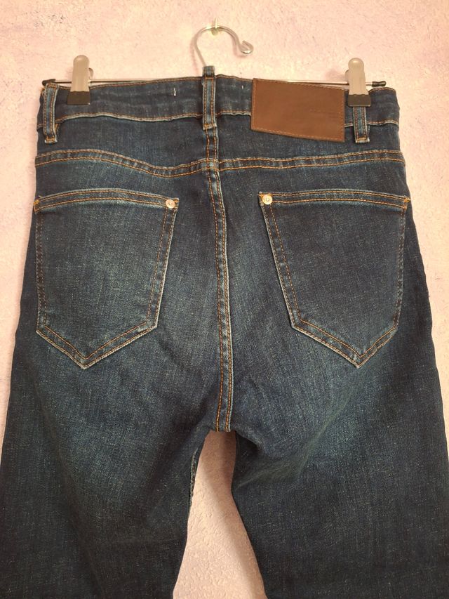 Pantalón vaquero azul Zara chico