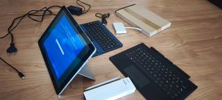Chuwi Surbook 2 en 1 Tablet/ordenador + Teclado
